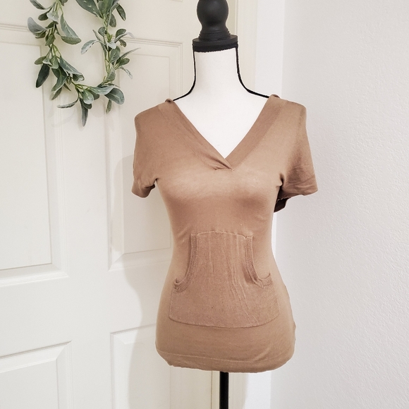Trina Turk Tops - 💓SOLD💓Trina Turk Silk Hood Pocket Kangaroo